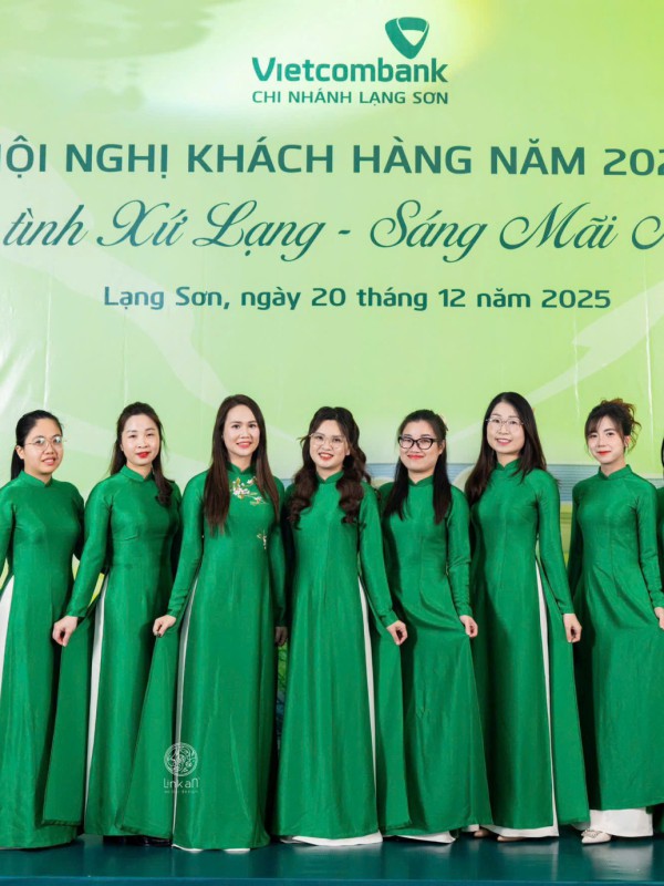 Áo dài đồng phục doanh nghiệp