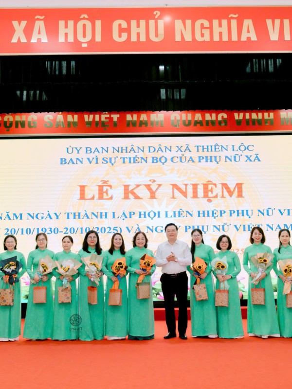Áo dài đồng phục doanh nghiệp