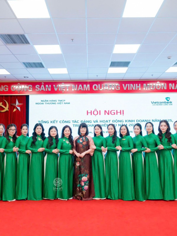 Áo dài đồng phục doanh nghiệp