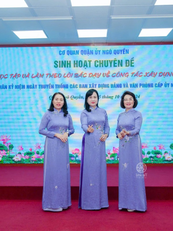 Áo dài đồng phục doanh nghiệp